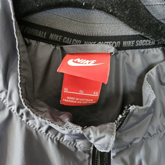 Nike F.C. N98 Windbreaker Jacket - Dark Grey/Black Size XL - Picture 5 of 6